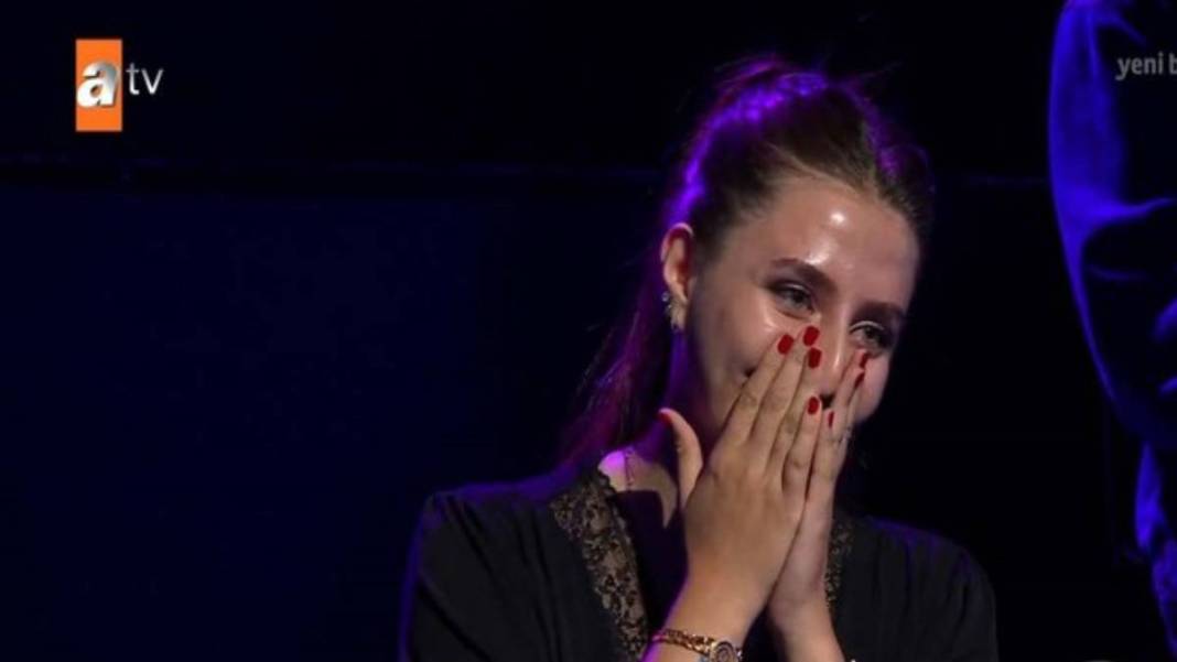 Kim Milyoner Olmak İster'de tarihe geçen yarışmacı! Kenan İmirzalıoğlu ayakta alkışladı: Rüya gibi evlilik teklifi... 6